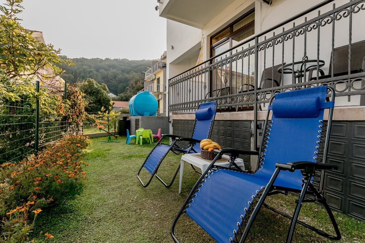 Apartments Gudelj Каменари Экстерьер фото