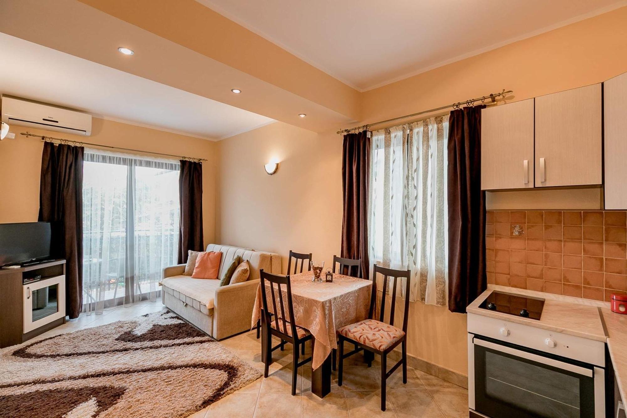 Apartments Gudelj Каменари Экстерьер фото